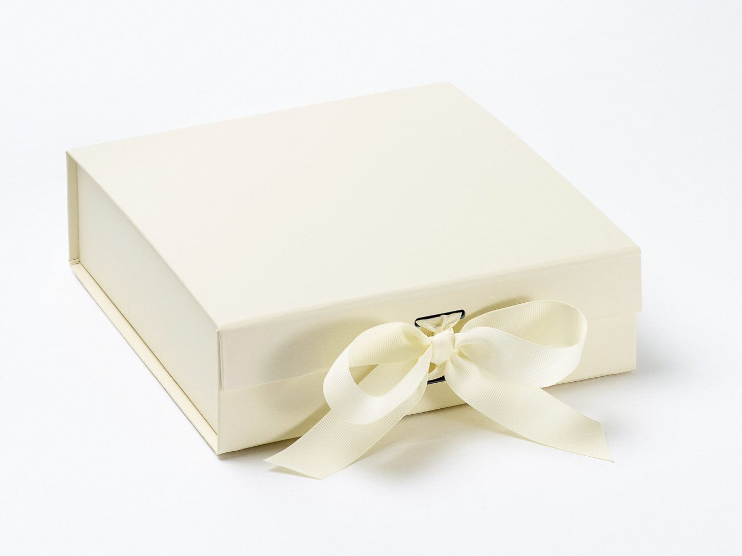 Ivory Medium Gift Boxes with changeable ribbon