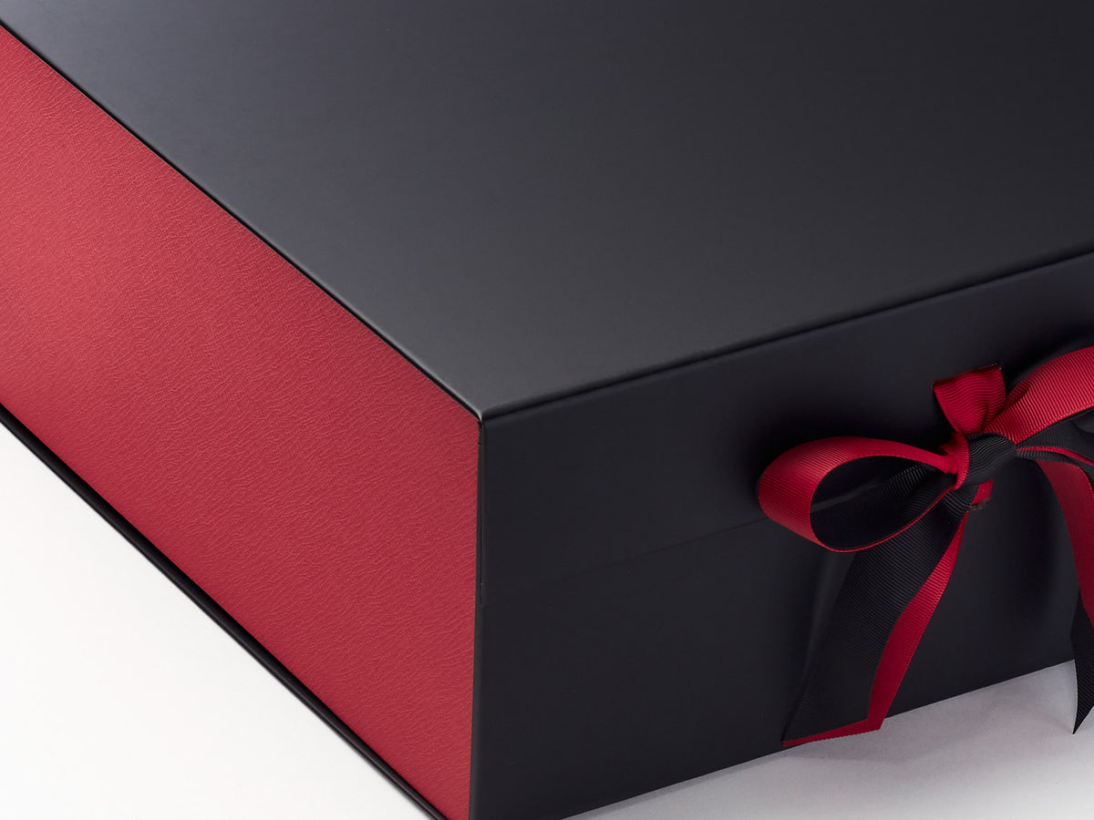 Black / Red Gift Wrap