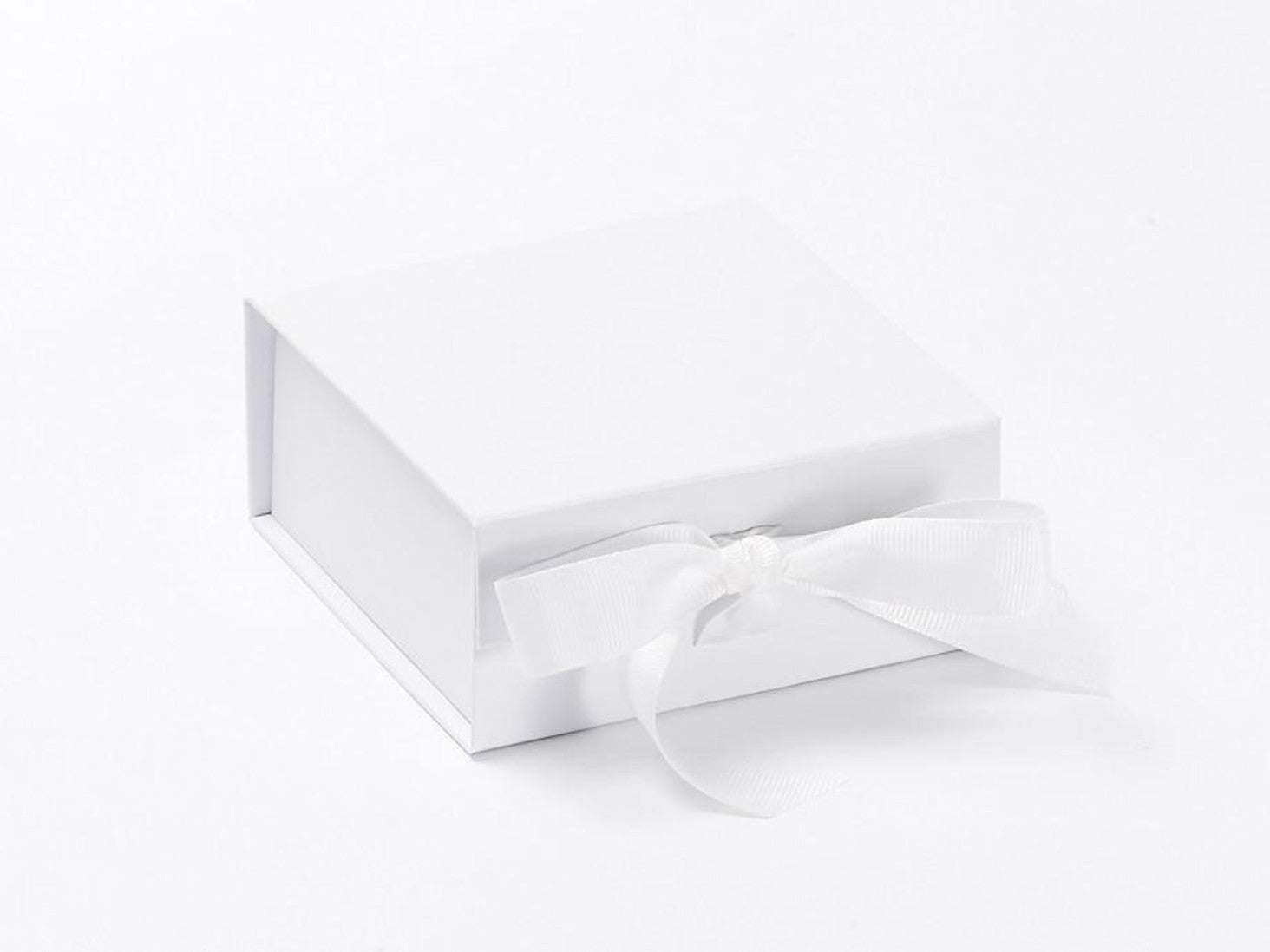 New Louis Vuitton Magnetic Gift Box With Ribbon