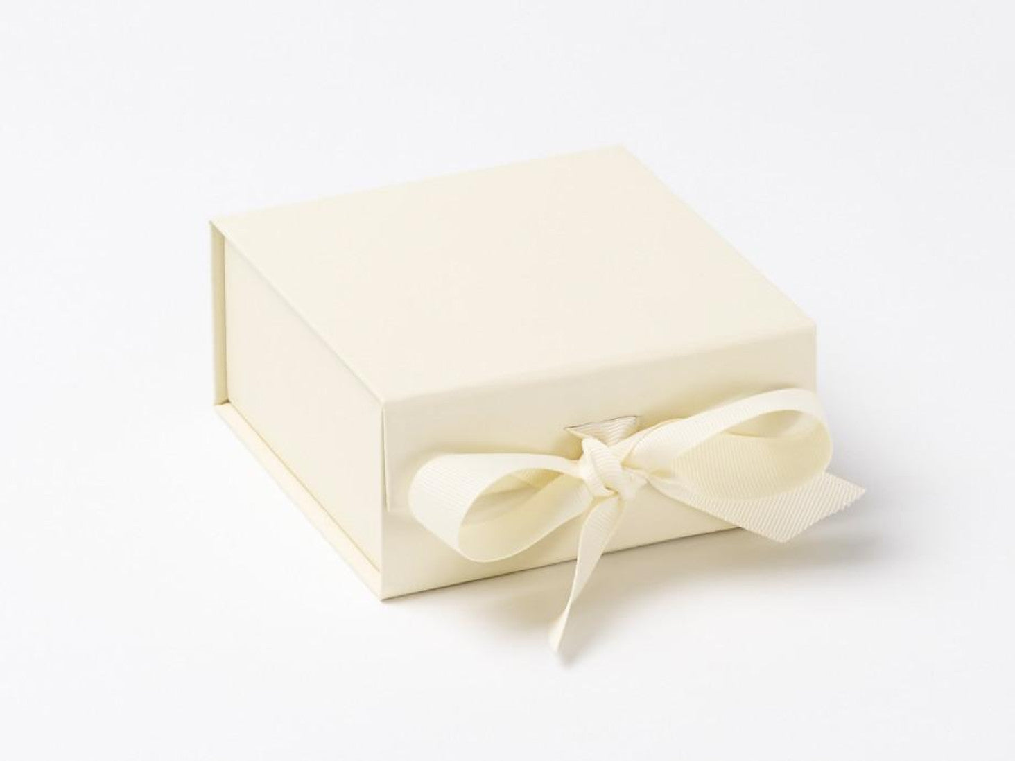 Authentic LOUIS VUITTON Magnetic Closure Gift Box 14 x 10.25 x 5.25  Ribbon