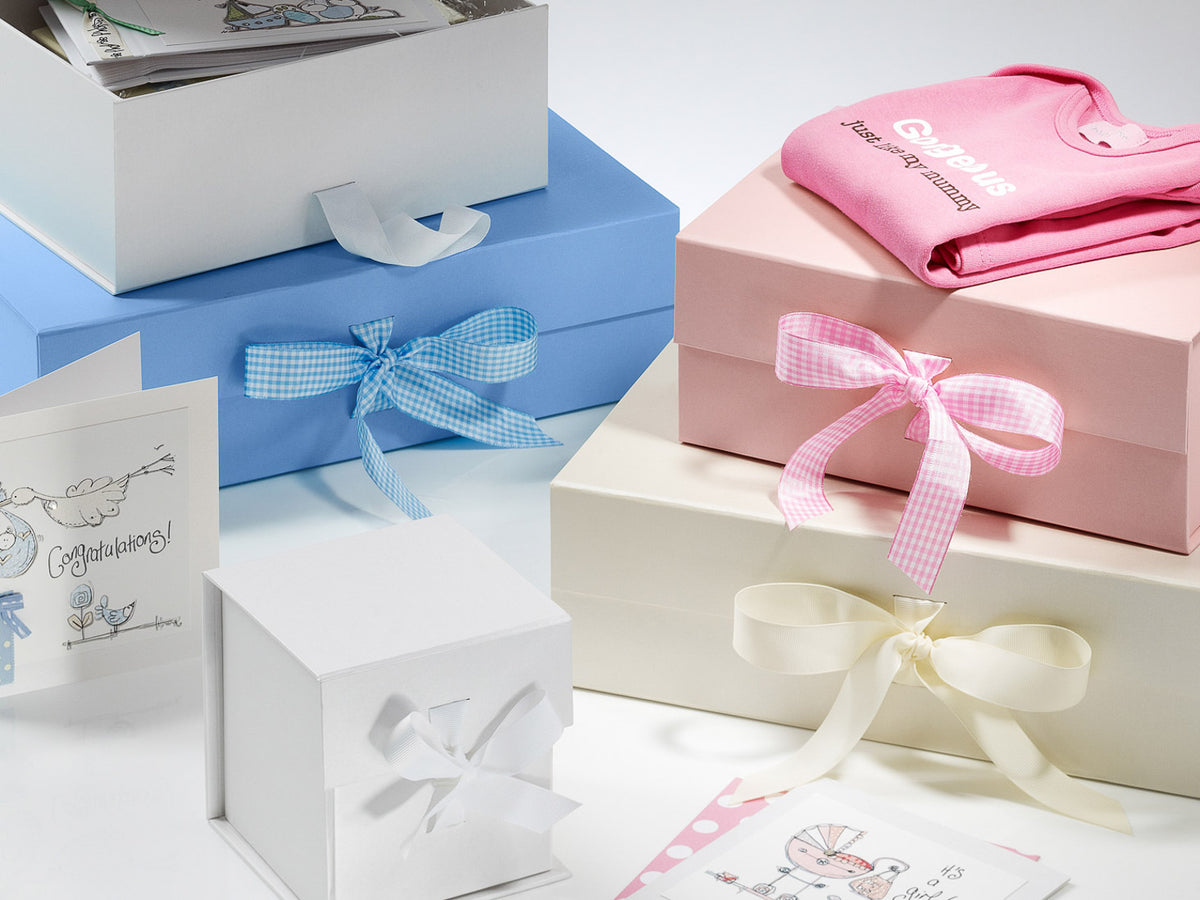 Custom magnetic gift boxes wholesale | Luxury packaging supplier